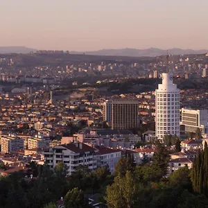 Sheraton & Convention Center Отель