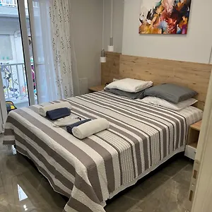  Daire Km51 Luxury Yunanistan